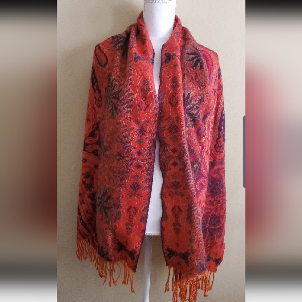 Lady's Shawl/Scarf (6)